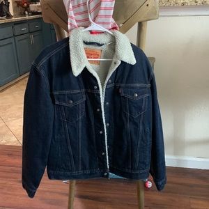 Medium Levi’s Sherpa jean jacket.
